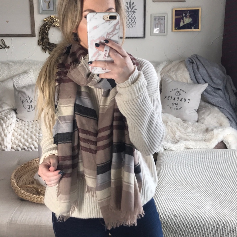 Striped scarf